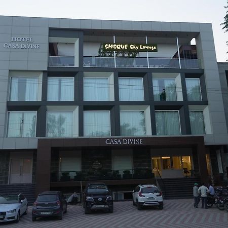 Hotel Casa Divine Izatnagar Экстерьер фото
